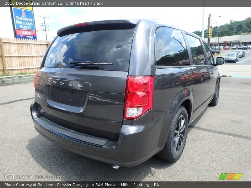 Granite Pearl / Black 2018 Dodge Grand Caravan SE