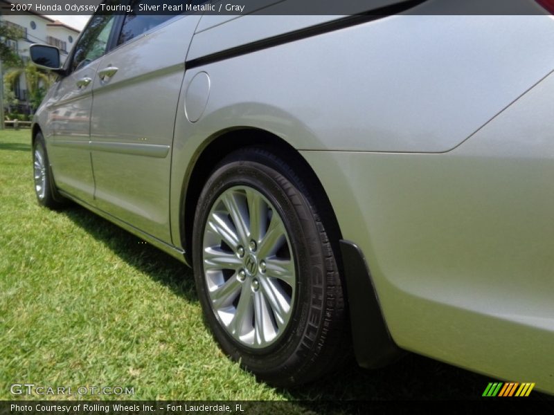 Silver Pearl Metallic / Gray 2007 Honda Odyssey Touring