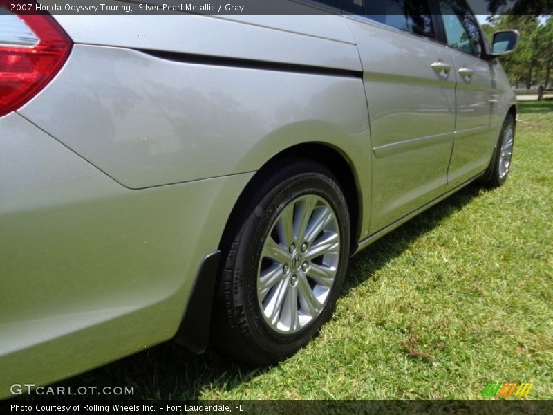 Silver Pearl Metallic / Gray 2007 Honda Odyssey Touring