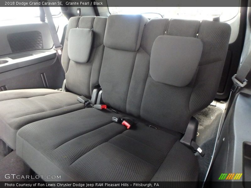 Granite Pearl / Black 2018 Dodge Grand Caravan SE