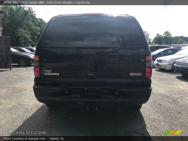 Polo Green Metallic / Sandstone 2004 GMC Yukon Denali AWD