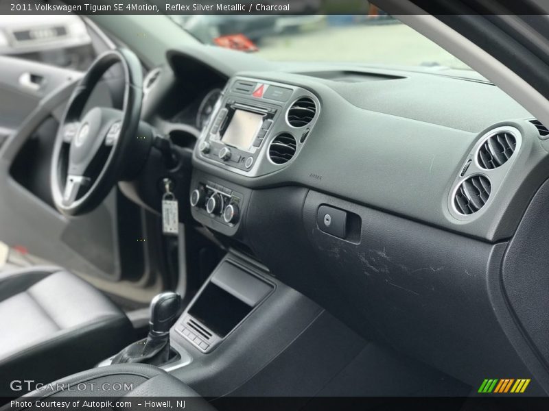 Reflex Silver Metallic / Charcoal 2011 Volkswagen Tiguan SE 4Motion
