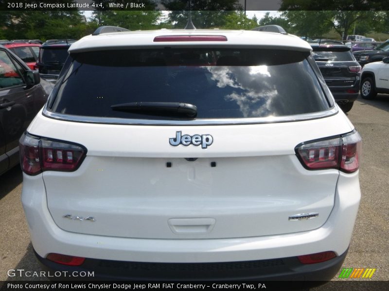 White / Black 2018 Jeep Compass Latitude 4x4