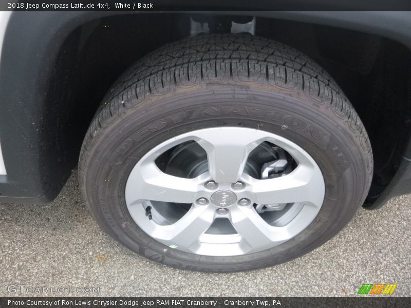 White / Black 2018 Jeep Compass Latitude 4x4