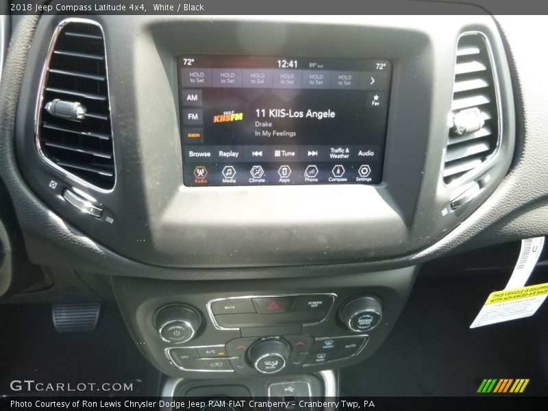 White / Black 2018 Jeep Compass Latitude 4x4
