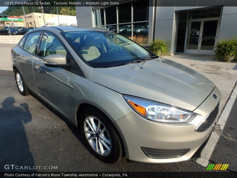 Tectonic Metallic / Medium Light Stone 2015 Ford Focus SE Sedan