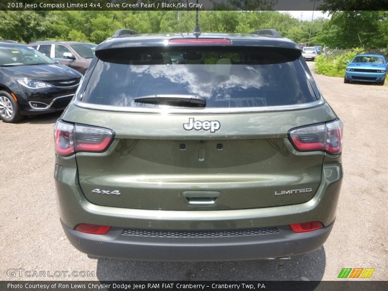 Olive Green Pearl / Black/Ski Gray 2018 Jeep Compass Limited 4x4