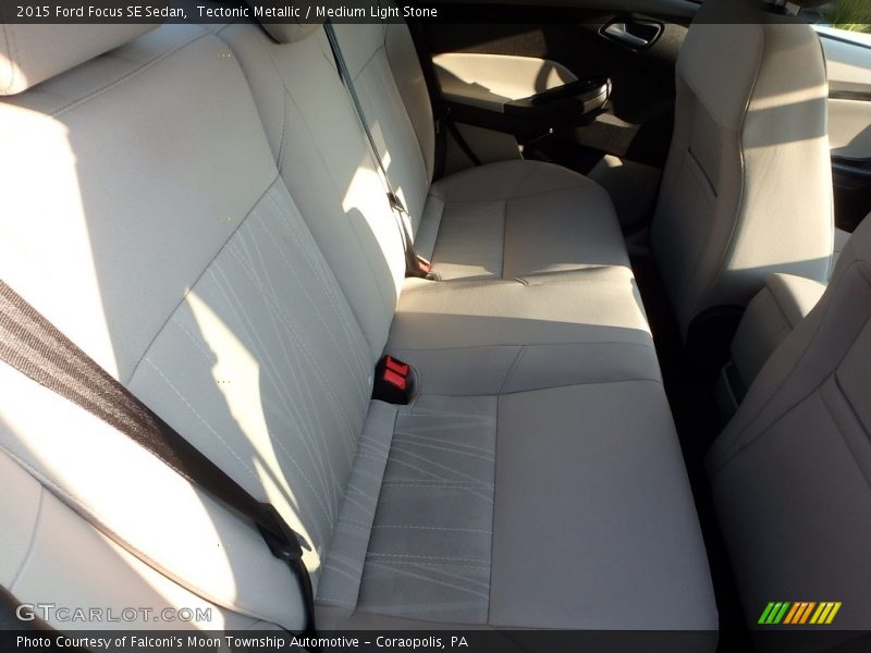 Tectonic Metallic / Medium Light Stone 2015 Ford Focus SE Sedan