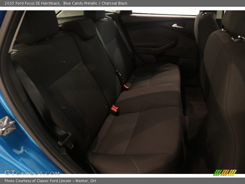Blue Candy Metallic / Charcoal Black 2015 Ford Focus SE Hatchback