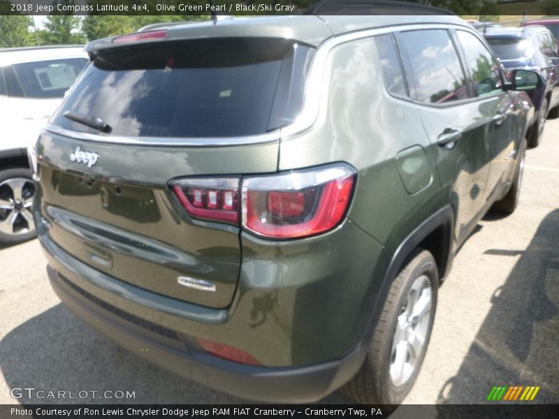 Olive Green Pearl / Black/Ski Gray 2018 Jeep Compass Latitude 4x4