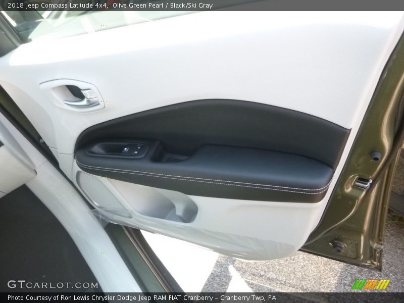 Olive Green Pearl / Black/Ski Gray 2018 Jeep Compass Latitude 4x4