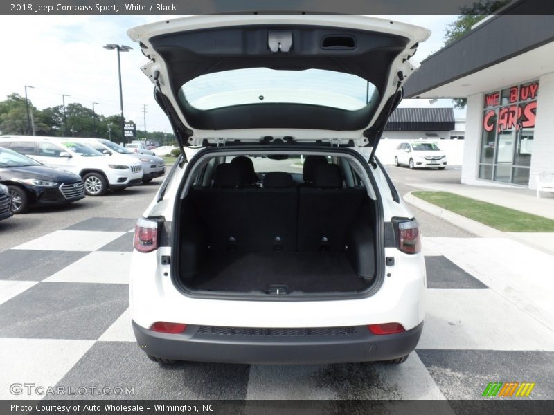 White / Black 2018 Jeep Compass Sport