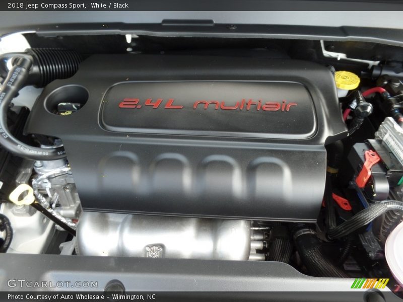White / Black 2018 Jeep Compass Sport