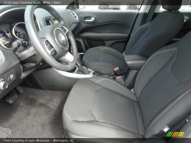 White / Black 2018 Jeep Compass Sport
