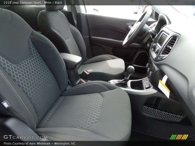 White / Black 2018 Jeep Compass Sport