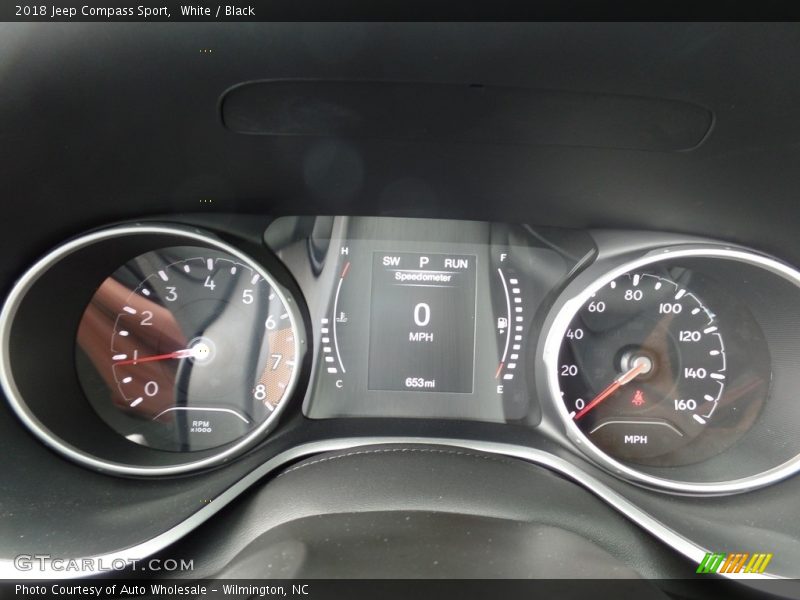 White / Black 2018 Jeep Compass Sport