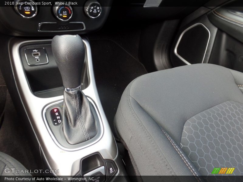 White / Black 2018 Jeep Compass Sport