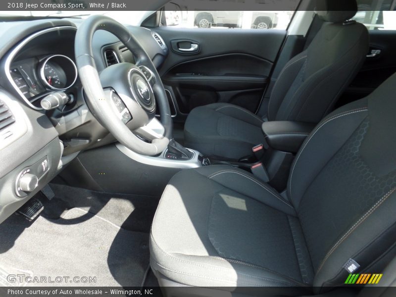 White / Black 2018 Jeep Compass Sport