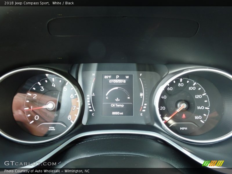 White / Black 2018 Jeep Compass Sport