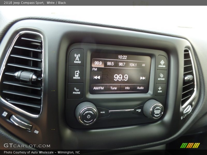 White / Black 2018 Jeep Compass Sport