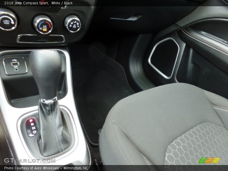 White / Black 2018 Jeep Compass Sport