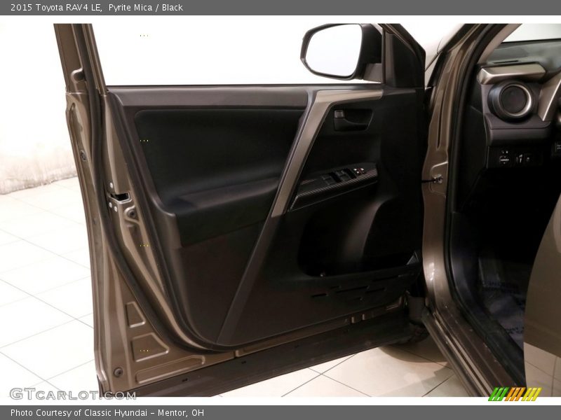 Pyrite Mica / Black 2015 Toyota RAV4 LE