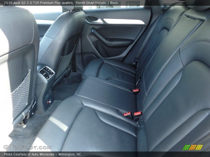 Florett Silver Metallic / Black 2016 Audi Q3 2.0 TSFI Premium Plus quattro