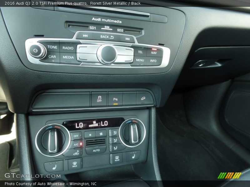 Florett Silver Metallic / Black 2016 Audi Q3 2.0 TSFI Premium Plus quattro