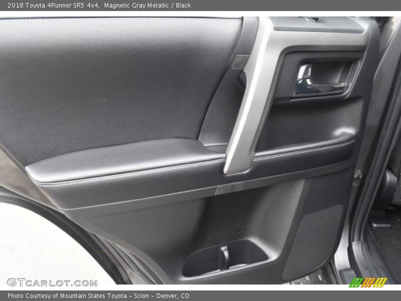 Magnetic Gray Metallic / Black 2018 Toyota 4Runner SR5 4x4