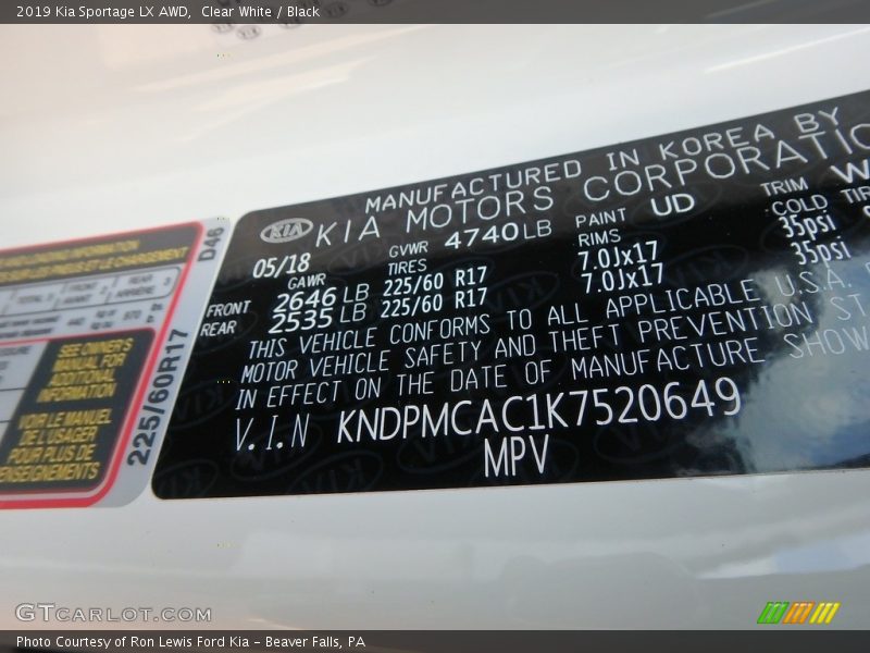 Clear White / Black 2019 Kia Sportage LX AWD