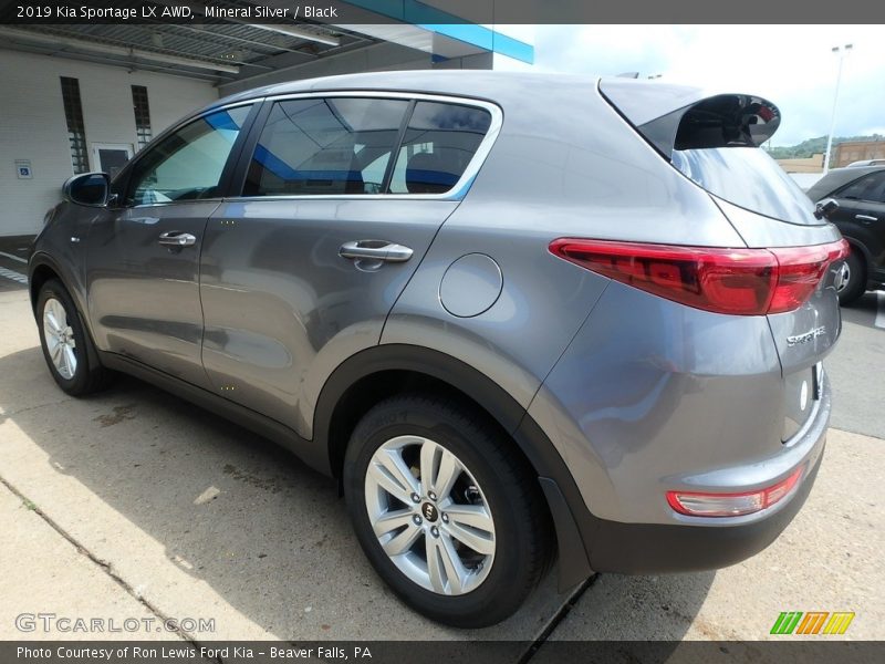 Mineral Silver / Black 2019 Kia Sportage LX AWD