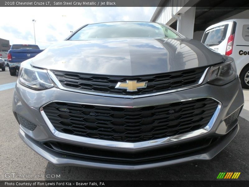 Satin Steel Gray Metallic / Jet Black 2018 Chevrolet Cruze LT