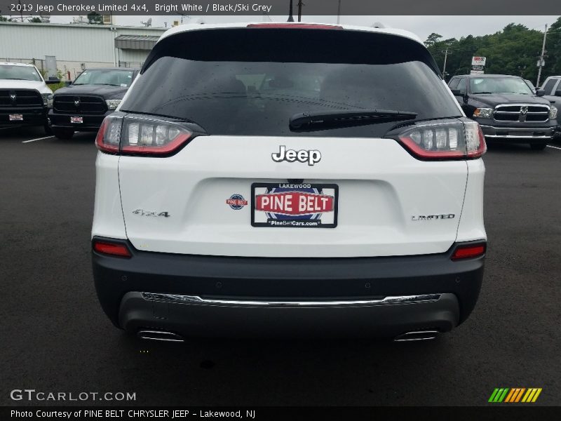 Bright White / Black/Ski Grey 2019 Jeep Cherokee Limited 4x4