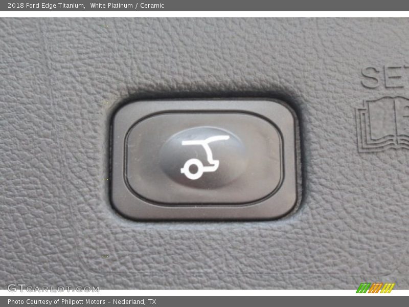 White Platinum / Ceramic 2018 Ford Edge Titanium