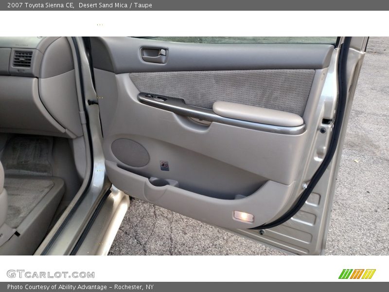 Desert Sand Mica / Taupe 2007 Toyota Sienna CE