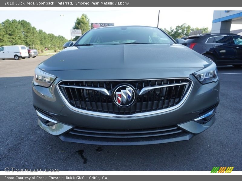 Smoked Pearl Metallic / Ebony 2018 Buick Regal Sportback Preferred