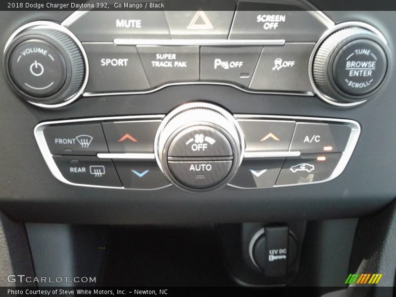 Go Mango / Black 2018 Dodge Charger Daytona 392