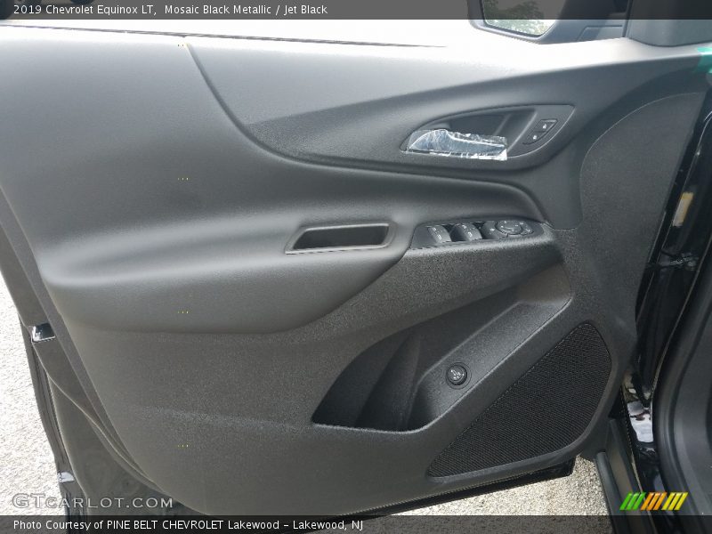Mosaic Black Metallic / Jet Black 2019 Chevrolet Equinox LT