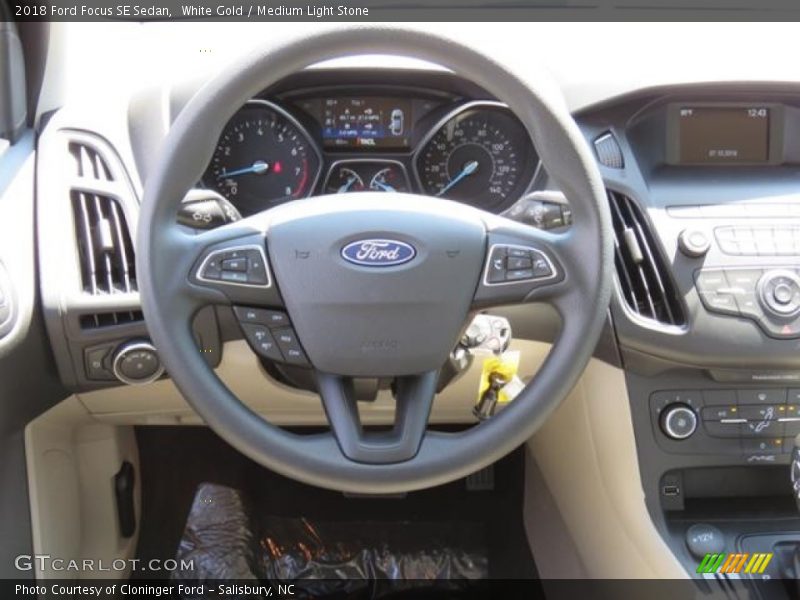White Gold / Medium Light Stone 2018 Ford Focus SE Sedan