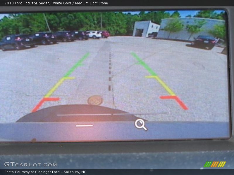 White Gold / Medium Light Stone 2018 Ford Focus SE Sedan