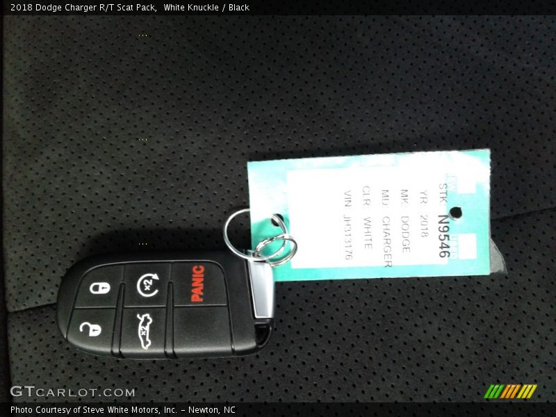 White Knuckle / Black 2018 Dodge Charger R/T Scat Pack