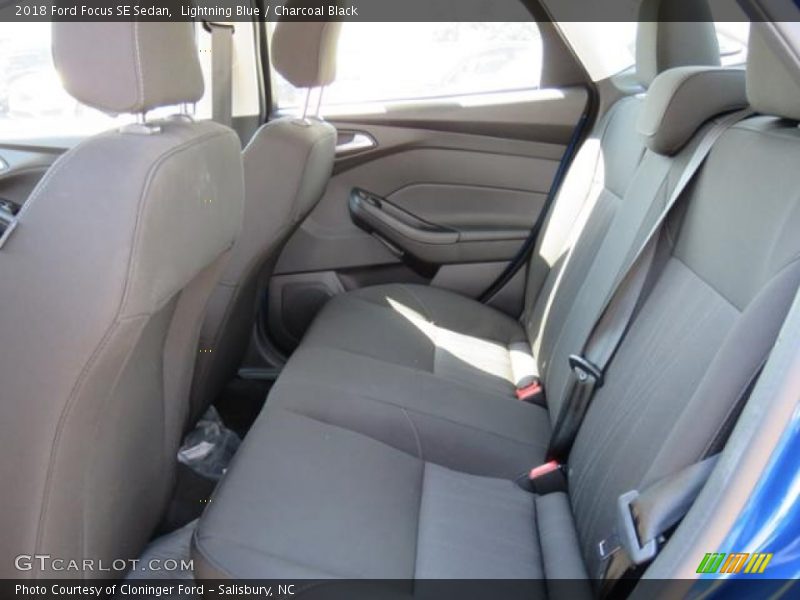 Lightning Blue / Charcoal Black 2018 Ford Focus SE Sedan