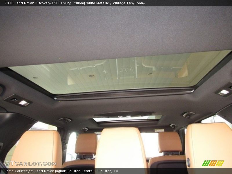 Yulong White Metallic / Vintage Tan/Ebony 2018 Land Rover Discovery HSE Luxury