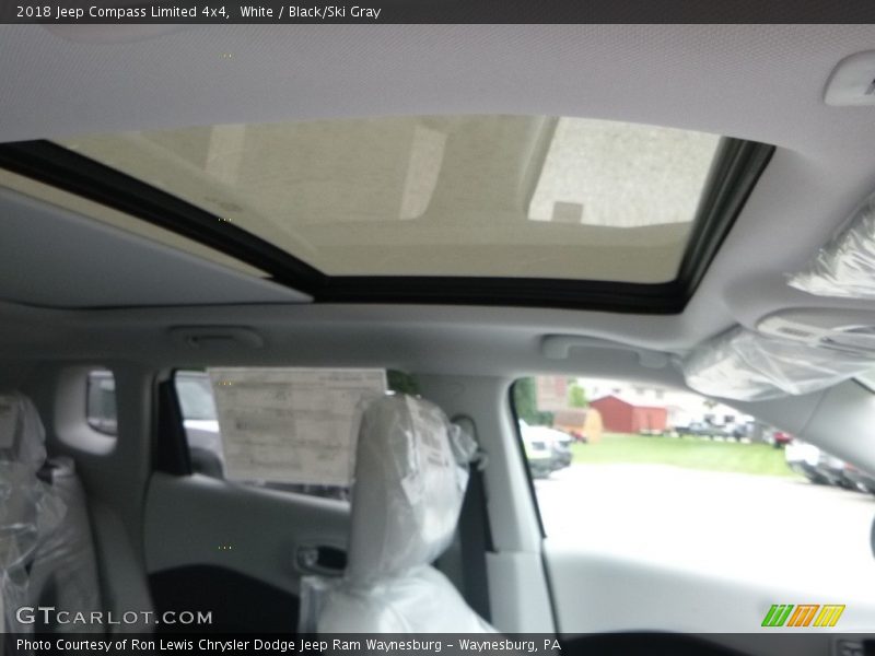 White / Black/Ski Gray 2018 Jeep Compass Limited 4x4