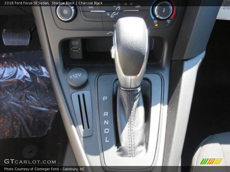 Shadow Black / Charcoal Black 2018 Ford Focus SE Sedan