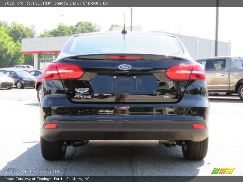 Shadow Black / Charcoal Black 2018 Ford Focus SE Sedan