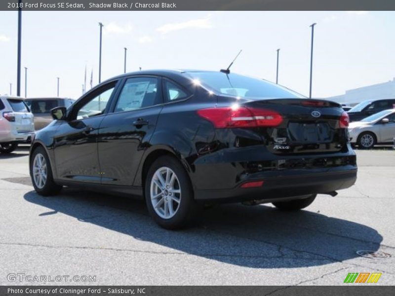 Shadow Black / Charcoal Black 2018 Ford Focus SE Sedan