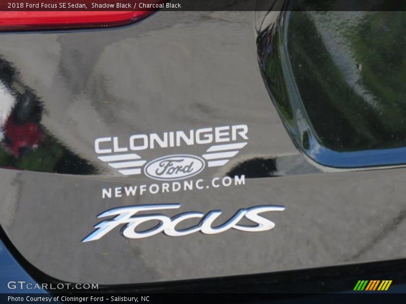 Shadow Black / Charcoal Black 2018 Ford Focus SE Sedan