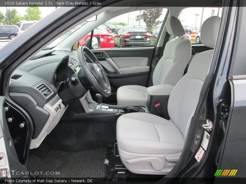 Dark Gray Metallic / Gray 2016 Subaru Forester 2.5i