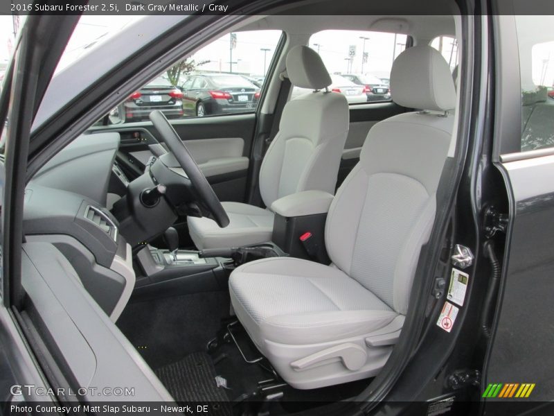 Dark Gray Metallic / Gray 2016 Subaru Forester 2.5i